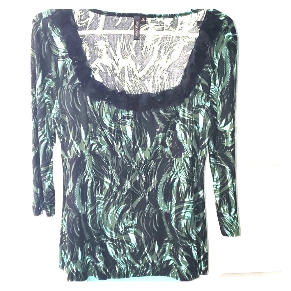 Olivia Paige 3/4 sleeve blouse fur like accent neckline